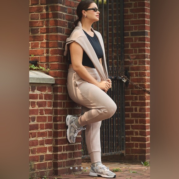 VARLEY From Anthropologie The Slim Cuff 25 Pants *READ* - Picture 2 of 10